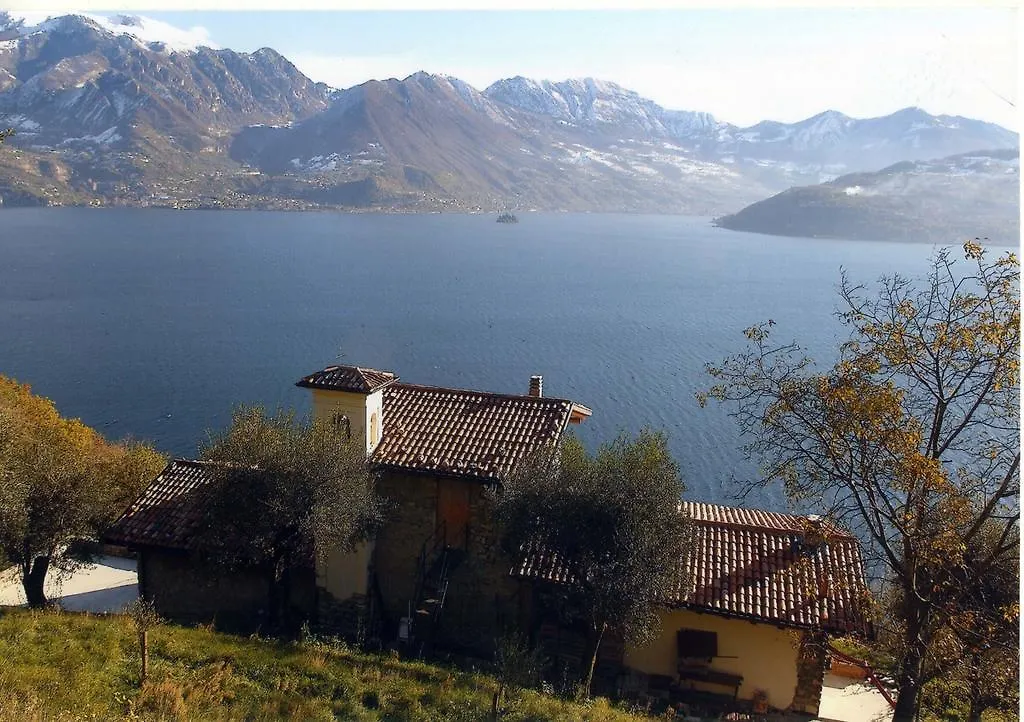 Le Tre Isole Villa Parzanica Holiday home